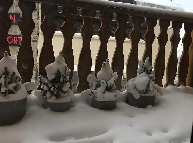 Le Des Etoiles アパート ラ・モンジー