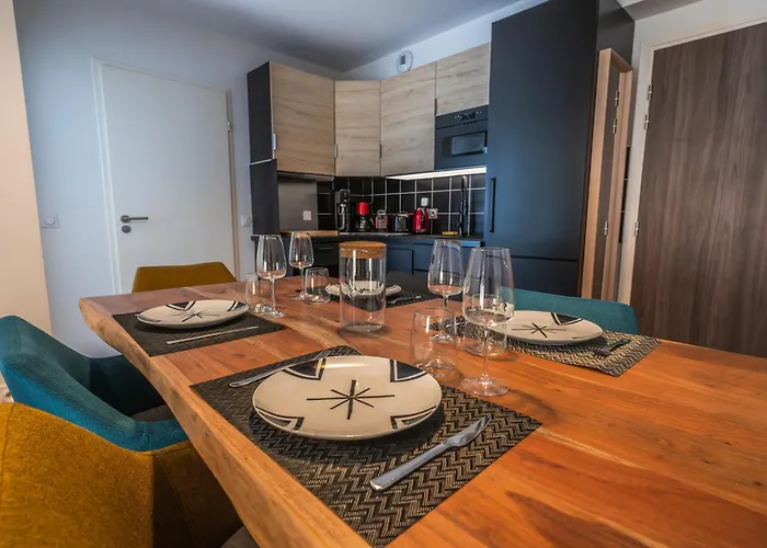 Le Des Etoiles アパート ラ・モンジー